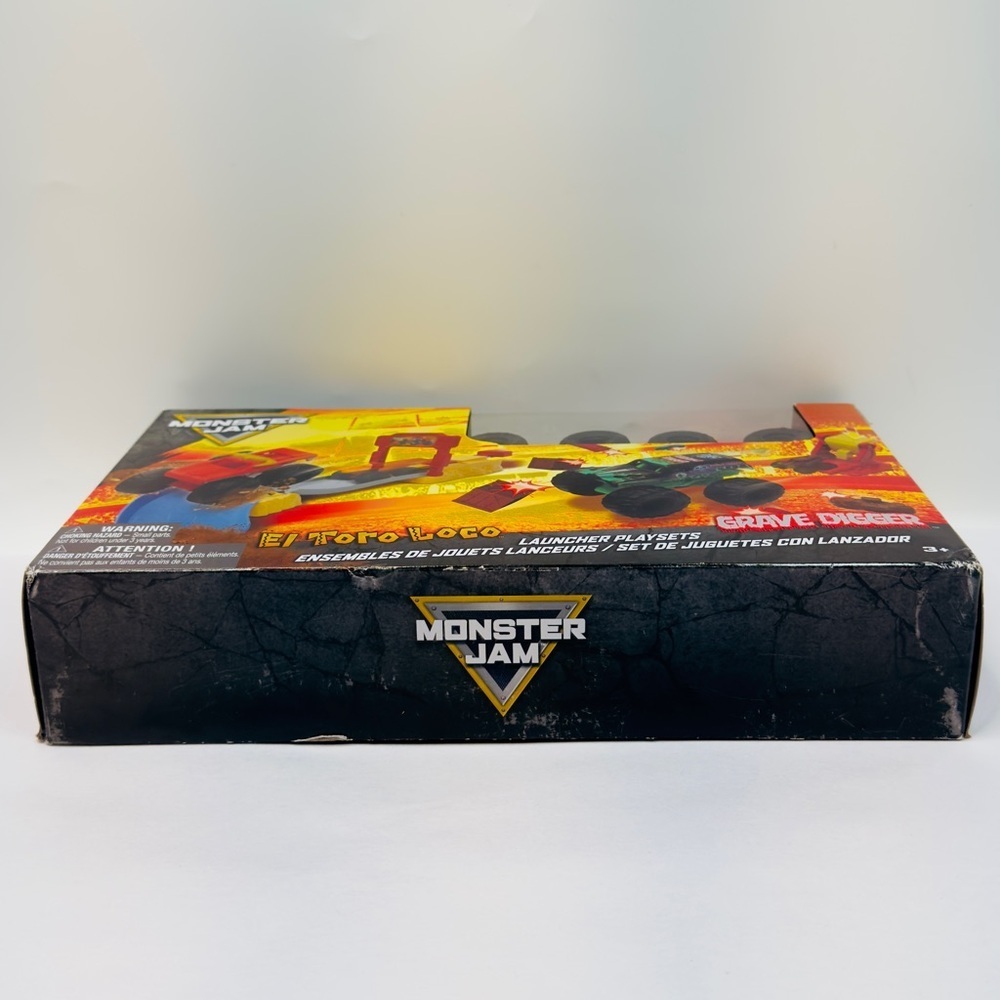 Monster Jam Launcher Trucks El Toro Loco & Grave Digger Playset Spin Master - Picture 6 of 10